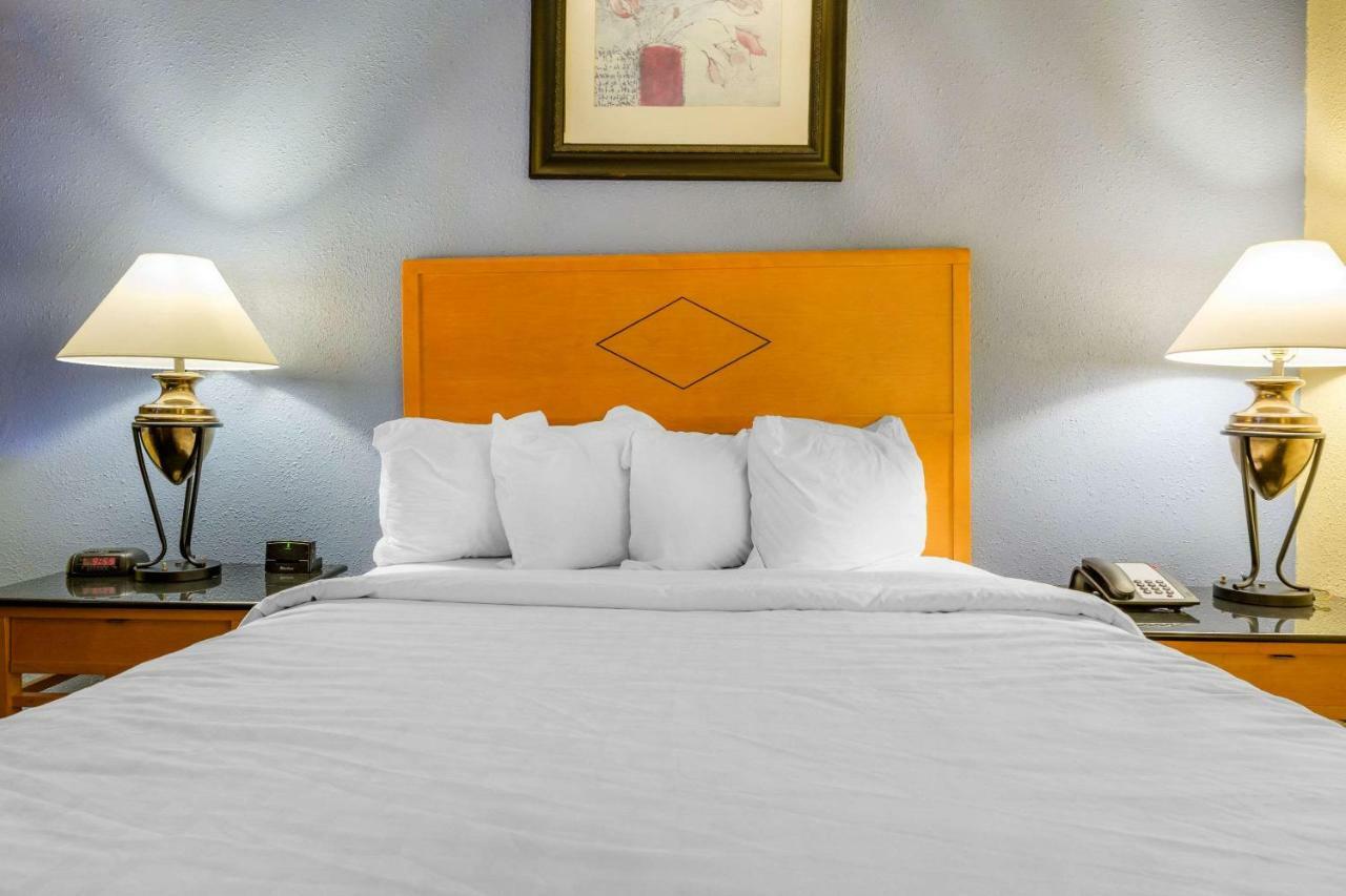Days Inn & Suites By Wyndham Lebanon Pa Zewnętrze zdjęcie